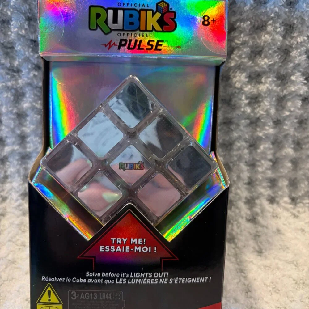 Official Rubik’s Pulse Light Up Cube Game Solve Before Lights Out NIB
